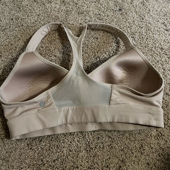 Lululemon sports bar size 6 - Picture 2 of 5